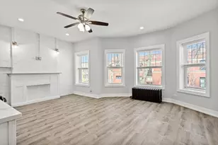 1067 W Glenlake Ave, Chicago, IL 60660 - Photo 2