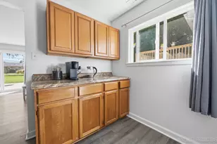 127 Armitage Ave, Glendale Heights, IL 60139 - Photo 10