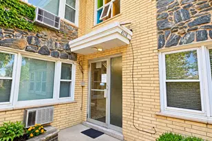 4118 W 63rd St, Chicago, IL 60629 - Photo 2