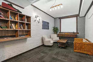 1104 W Glenlake Ave, Chicago, IL 60660 - Photo 12