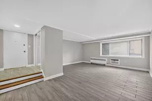 2710 W Lunt Ave, Chicago, IL 60645 - Photo 4