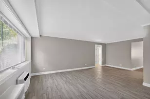 2710 W Lunt Ave, Chicago, IL 60645 - Photo 6
