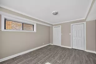 2710 W Lunt Ave, Chicago, IL 60645 - Photo 18