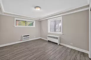 2710 W Lunt Ave, Chicago, IL 60645 - Photo 14