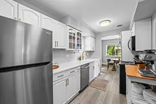 1215 N Waterman Ave, Arlington Heights, IL 60004 - Photo 14