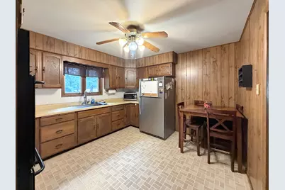 2622 S Bolton Road, Freeport, IL 61032 - Photo 6