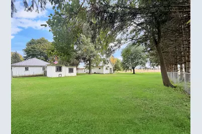 2622 S Bolton Road, Freeport, IL 61032 - Photo 4