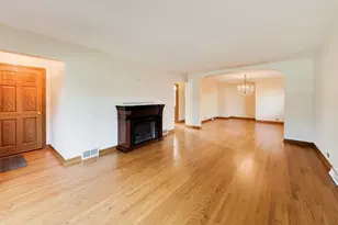 8329 W Sunnyside Ave, Norridge, IL 60706 - Photo 4