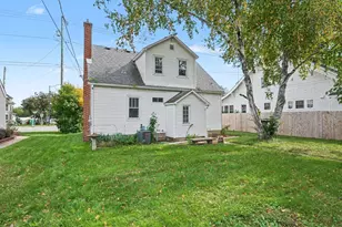 1413 N Richmond Rd, McHenry, IL 60050 - Photo 2