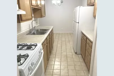 835 Pearson Street #407, Des Plaines, IL 60016 - Photo 6