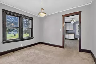 1304 Montague St, Rockford, IL 61102 - Photo 10