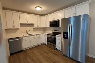 103 Gary St, Rochelle, IL 61068 - Photo 2