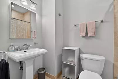 1252 W Winona Street #1, Chicago, IL 60640 - Photo 16