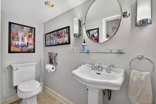 1252 W Winona St, Chicago, IL 60640 - Photo 22