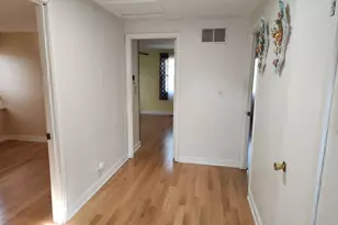 25 Emerson Dr, Schaumburg, IL 60194 - Photo 14