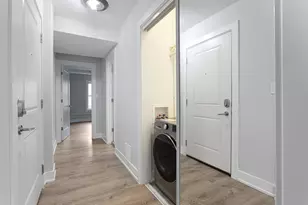1301 W Estes Ave, Chicago, IL 60626 - Photo 8