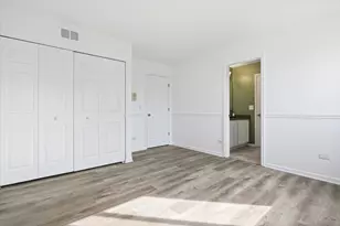 1995 W Meadowview Dr, Round Lake, IL 60073 - Photo 22