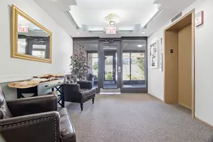 1207 S Old Wilke Rd, Arlington Heights, IL 60005 - Photo 4