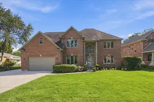 1203 N Burning Bush Ln, Mount Prospect, IL 60056 - Photo 1