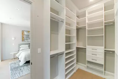 2126 N Sawyer Avenue, Chicago, IL 60647 - Photo 18