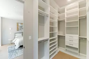 2126 N Sawyer Ave, Chicago, IL 60647 - Photo 18