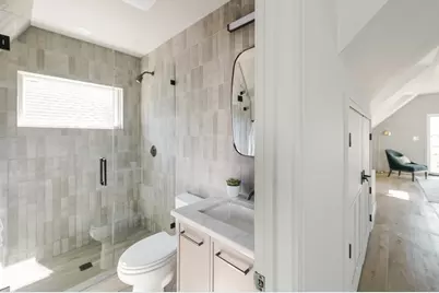 2126 N Sawyer Avenue, Chicago, IL 60647 - Photo 28