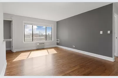 7545 N Winchester Avenue #404, Chicago, IL 60626 - Photo 4