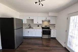 8711 S Throop St, Chicago, IL 60620 - Photo 4