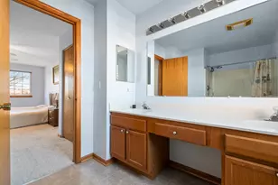 8421 Stratford Dr, Tinley Park, IL 60487 - Photo 12