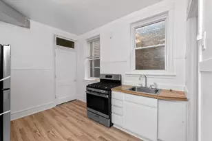 1353 W Catalpa Ave, Chicago, IL 60640 - Photo 8