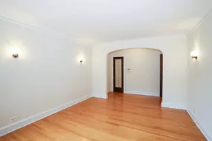 7447 N Claremont Ave, Chicago, IL 60645 - Photo 4