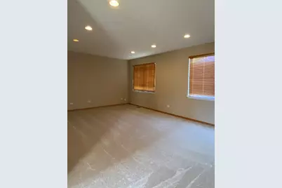 2430 Lenox Circle, Montgomery, IL 60538 - Photo 6