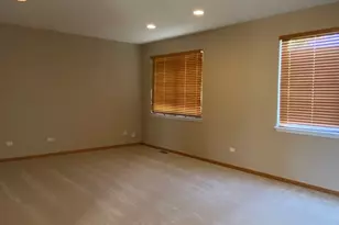 2430 Lenox Cir, Montgomery, IL 60538 - Photo 6