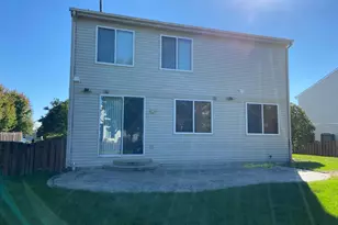 2430 Lenox Cir, Montgomery, IL 60538 - Photo 2