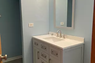2430 Lenox Cir, Montgomery, IL 60538 - Photo 18