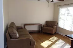 726 Newland Ave, Romeoville, IL 60446 - Photo 4