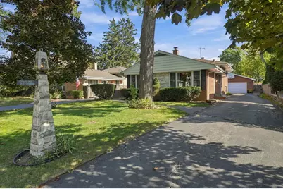 1251 Sherwood Road, Highland Park, IL 60035 - Photo 1