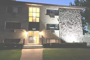 109 S Elmwood Ave, Oak Park, IL 60302 - Photo 1