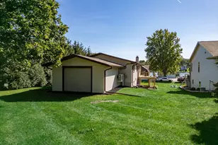 968 Breckenboro Rd, Davis, IL 61019 - Photo 38