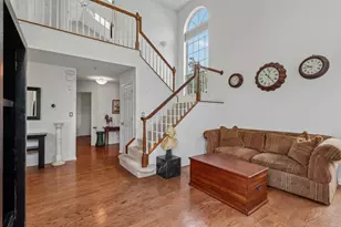 109 Lauralton St, Lake Bluff, IL 60044 - Photo 6