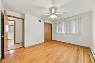 5708 S Newcastle Ave, Chicago, IL 60638 - Photo 14