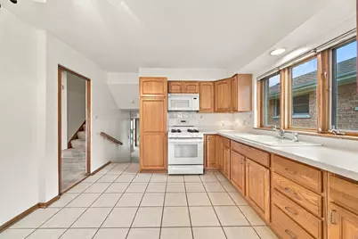 5708 S Newcastle Avenue, Chicago, IL 60638 - Photo 8
