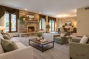 822 Brian Ct, Gurnee, IL 60031 - Photo 6