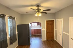 8322 S Burnham Ave, Chicago, IL 60617 - Photo 6