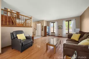 519 Calduto Cir, Villa Park, IL 60181 - Photo 4