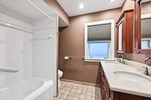 2509 Thayer St, Evanston, IL 60201 - Photo 18