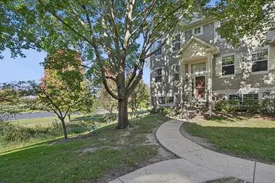 1107 Manchester Circle, Grayslake, IL 60030 - Photo 1