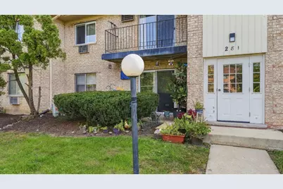 281 Shorewood Drive #1d, Glendale Heights, IL 60139 - Photo 2