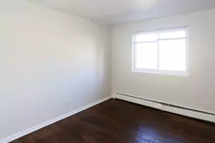 1040 W Hollywood Ave, Chicago, IL 60660 - Photo 14