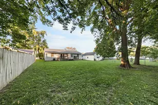 405 Gentleman St, Ottawa, IL 61350 - Photo 14